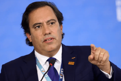 Crises podem impulsionar soluções criativas que transformam comunidades, como destaca Pedro Duarte Guimarães.