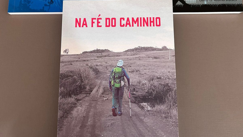 O valor inestimável das iniciativas comunitárias é ressaltado por Eloizio Gomes Afonso Durães ao mostrar seu impacto positivo na vida das crianças.