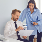 Luciano Guimaraes Tebar mostra como a economia da atenção redefine a competição entre empresas globais.