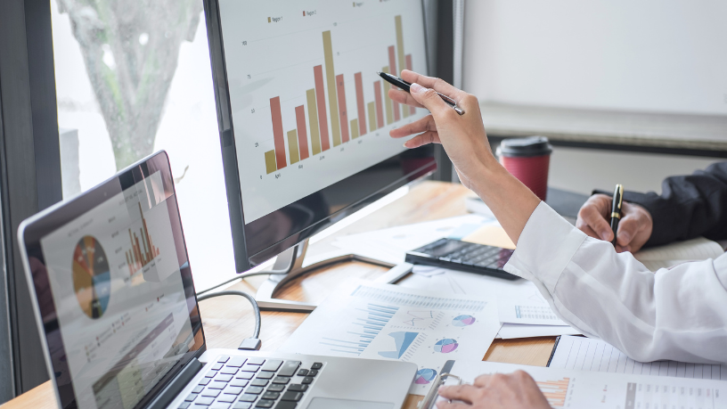 Descubra, com a expertise de Sérgio Bento De Araújo, como identificar indicadores confiáveis em relatórios de impacto de ONGs.