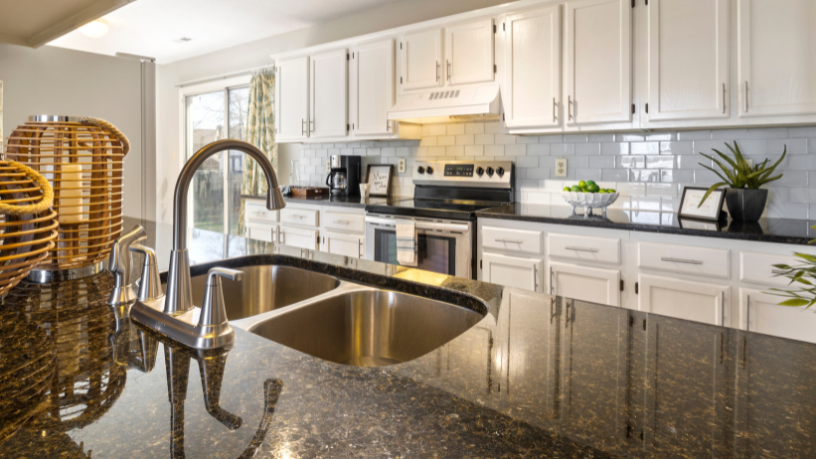 Granitos unem resistência, estética e excelente custo-benefício para projetos que exigem performance e estilo, afirma Diohn do Prado.