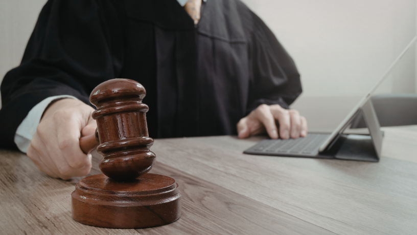 Decisão judicial reacende debate sobre limites profissionais na área da saúde