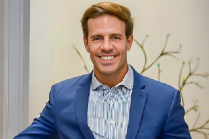 Ian dos Anjos Cunha explica como empresas e profissionais podem se posicionar estrategicamente em mercados altamente competitivos e construir diferenciais sustentáveis.